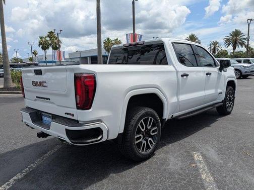 2022 GMC Sierra 1500 AT4