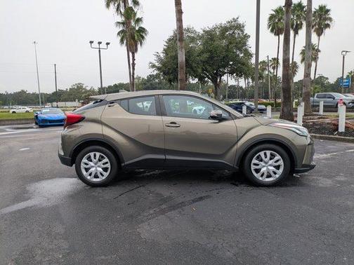 2021 Toyota C-HR LE