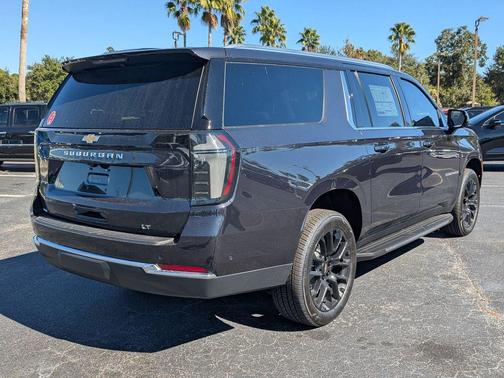 2026 Chevrolet Suburban LT