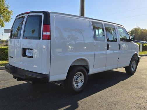 2025 Chevrolet Express 2500 Work Van