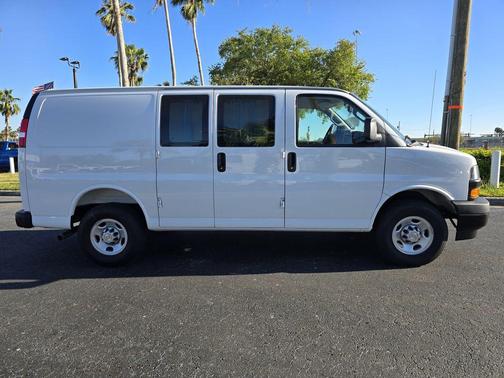 2025 Chevrolet Express 2500 Work Van