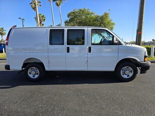 2025 Chevrolet Express 2500 Work Van