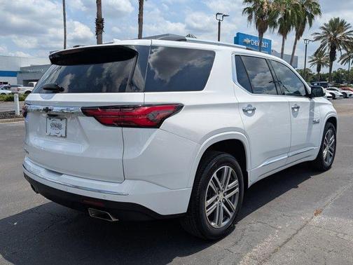 2022 Chevrolet Traverse High Country