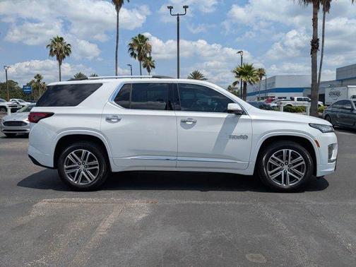 2022 Chevrolet Traverse High Country