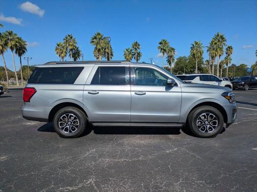 2024 Ford Expedition Max XLT