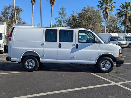 2025 Chevrolet Express 2500 Work Van