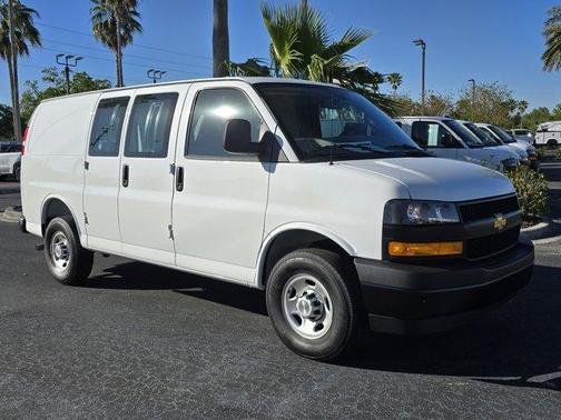 2025 Chevrolet Express 2500 Work Van