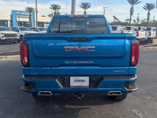 2024 GMC Sierra 1500 AT4