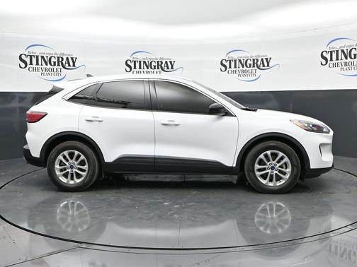 Oxford White 2022 Ford Escape SE