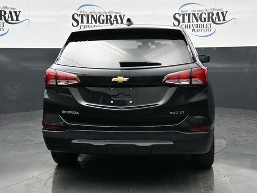 Mosaic Black Metallic 2024 Chevrolet Equinox LT