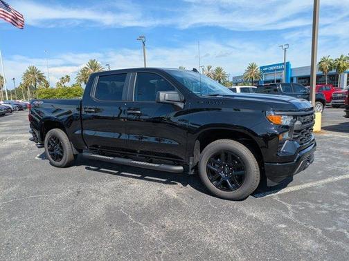 2025 Chevrolet Silverado 1500 Custom