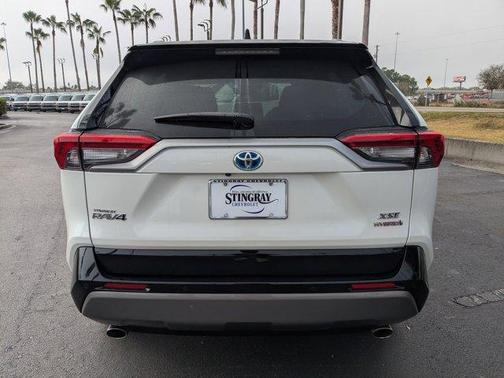 2020 Toyota RAV4 Hybrid XSE
