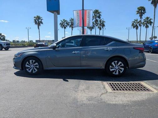 2022 Nissan Altima 2.5 S