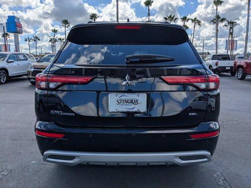 2022 Mitsubishi Outlander SEL