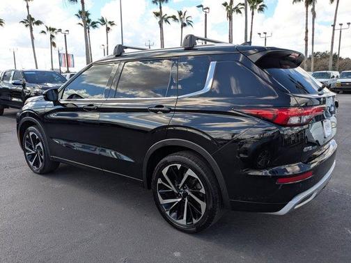 2022 Mitsubishi Outlander SEL