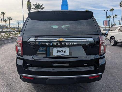 2024 Chevrolet Suburban LT