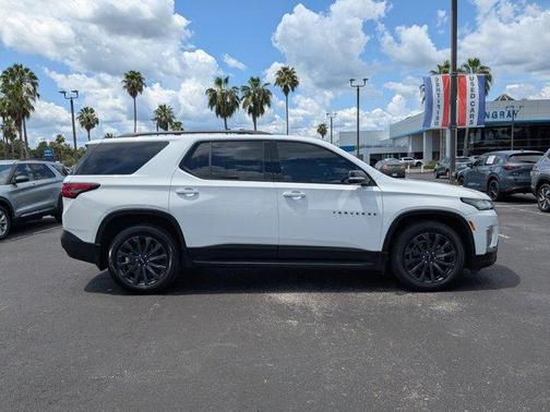 2022 Chevrolet Traverse RS