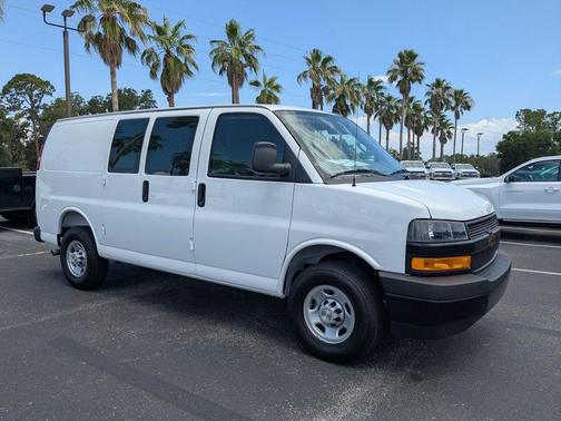 2025 Chevrolet Express 2500 Work Van