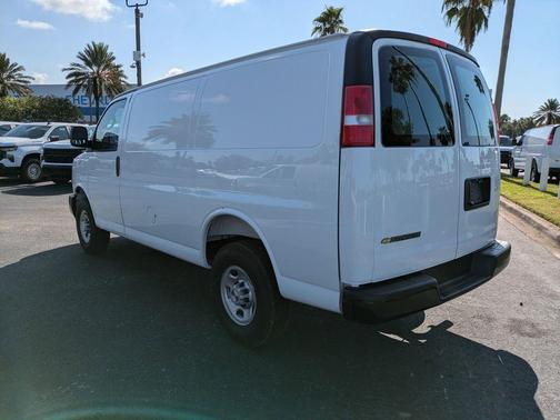 2025 Chevrolet Express 2500 Work Van