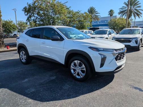 2026 Chevrolet Trax LS