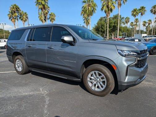 2022 Chevrolet Suburban LS