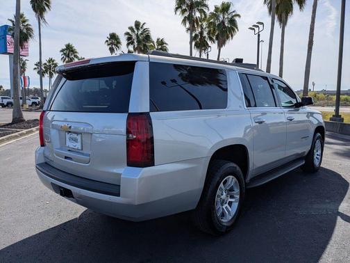 2020 Chevrolet Suburban LT