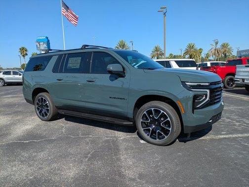 2025 Chevrolet Suburban RST
