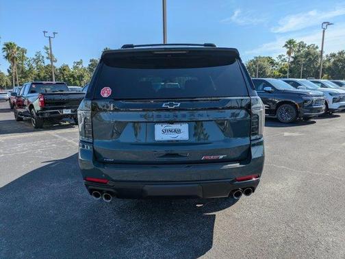 2025 Chevrolet Suburban RST