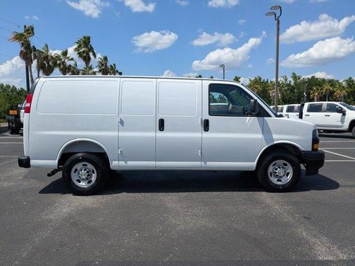 2025 Chevrolet Express 2500 Work Van