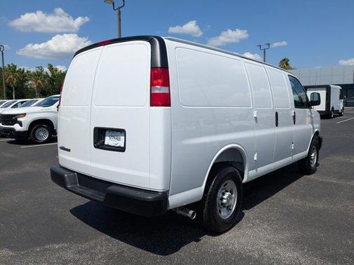 2025 Chevrolet Express 2500 Work Van