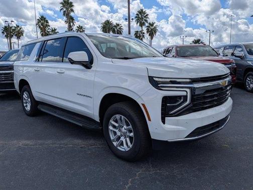 2025 Chevrolet Suburban LS