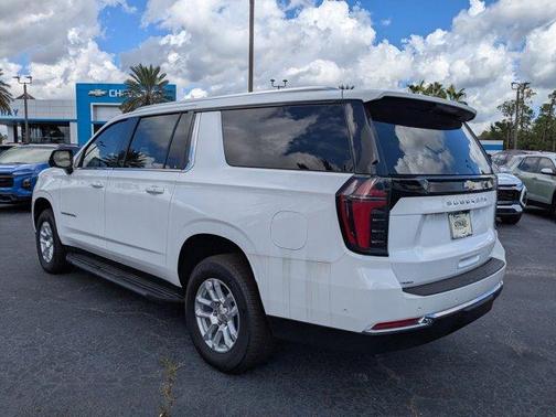 2025 Chevrolet Suburban LS
