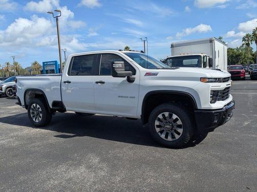2025 Chevrolet Silverado 2500 Custom