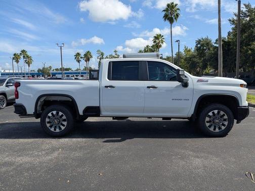 2025 Chevrolet Silverado 2500 Custom