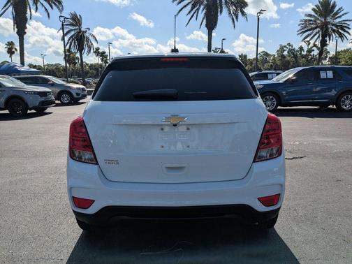 2022 Chevrolet Trax LS