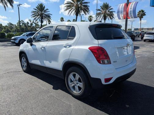 2022 Chevrolet Trax LS