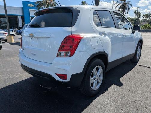 2022 Chevrolet Trax LS