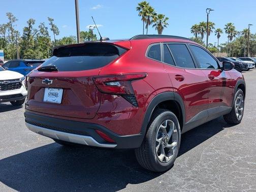 2025 Chevrolet Trax LT