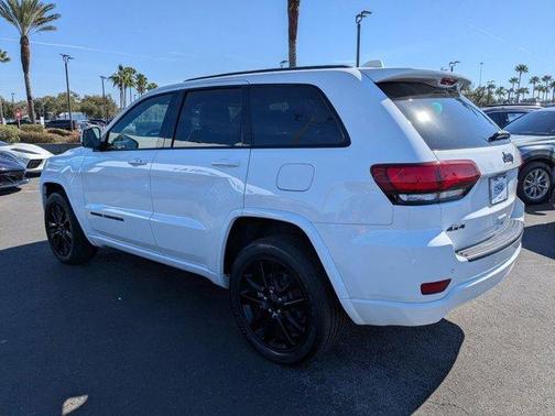 2021 Jeep Grand Cherokee Laredo X