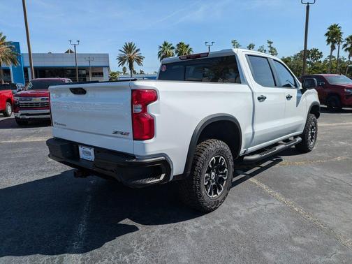 2025 Chevrolet Silverado 1500 ZR2