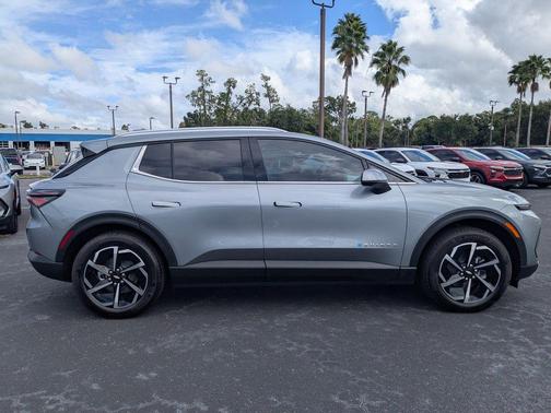 2026 Chevrolet Equinox EV LT 2