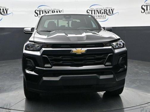 Black 2025 Chevrolet Colorado LT