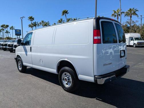 2024 GMC Savana 2500 Work Van