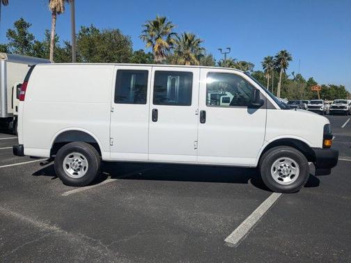 2025 Chevrolet Express 2500 Work Van