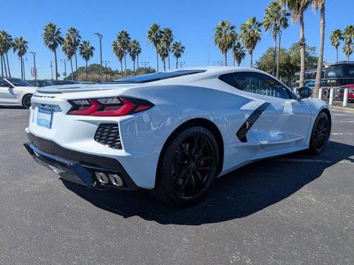 2024 Chevrolet Corvette Stingray w/2LT