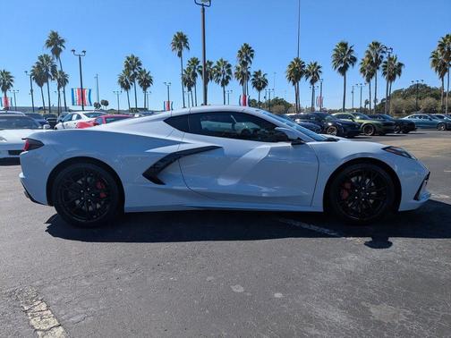 2024 Chevrolet Corvette Stingray w/2LT