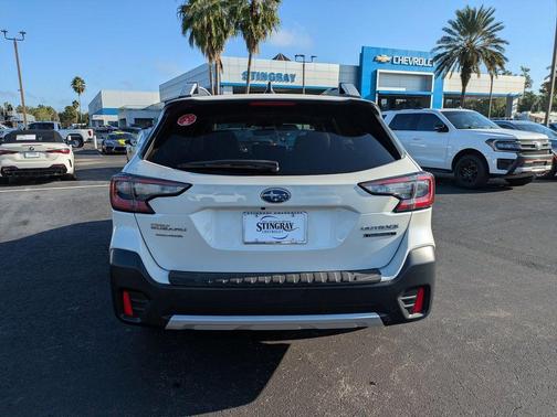 2022 Subaru Outback Touring XT