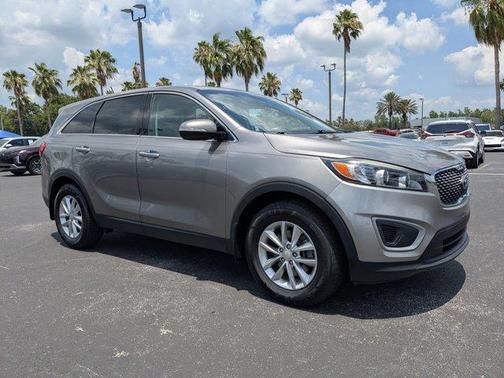 2018 Kia Sorento L