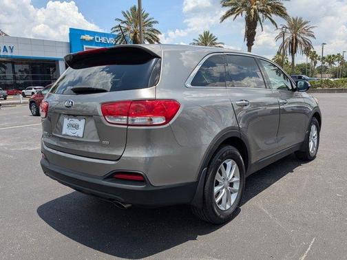 2018 Kia Sorento L