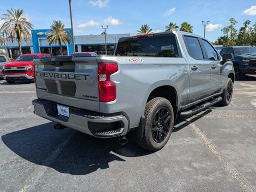 2025 Chevrolet Silverado 1500 Custom